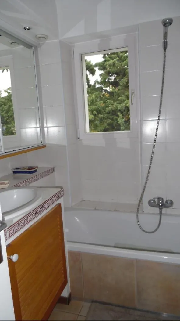 Bel appartement, très calme, 5mn à pied du cours Mirabeau Aix-en-Provence Appartement